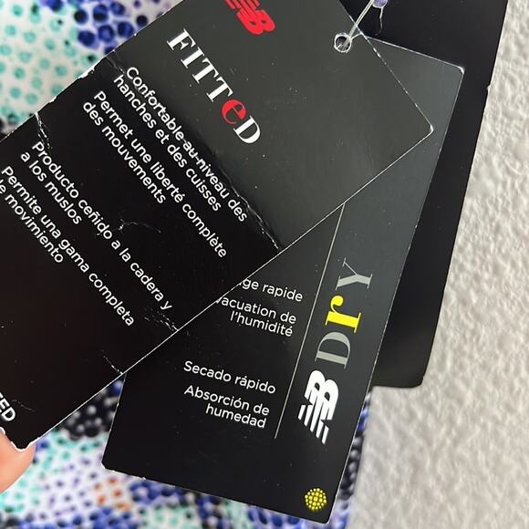 NWT New Balance NB Dry Fitted Mid Rise Capri Accel Capri Small - Picture 5 of 8